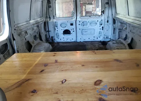 2001 Ford Econoline E150 Van from USA, damaged, VIN 1FTRE14221HA05990